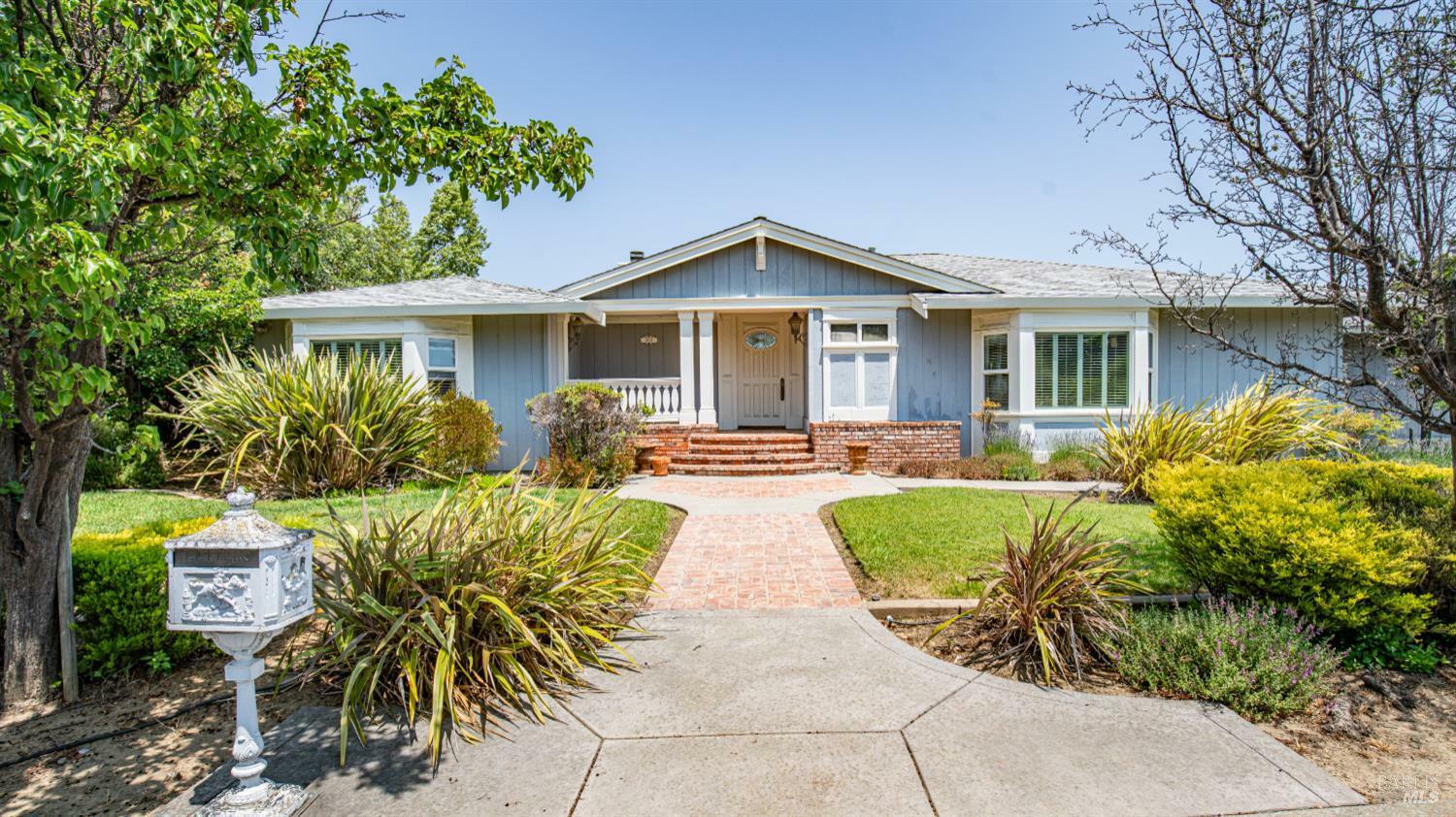Property Photo: 3114 Lomita Court CA 94534