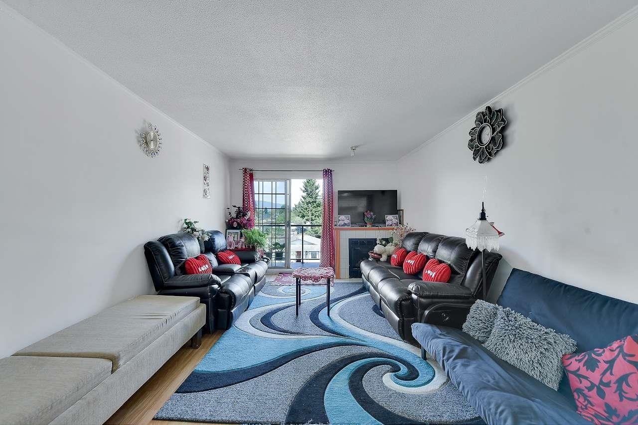 Property Photo: 13490 Hilton Road 311 BC V3R 5J4