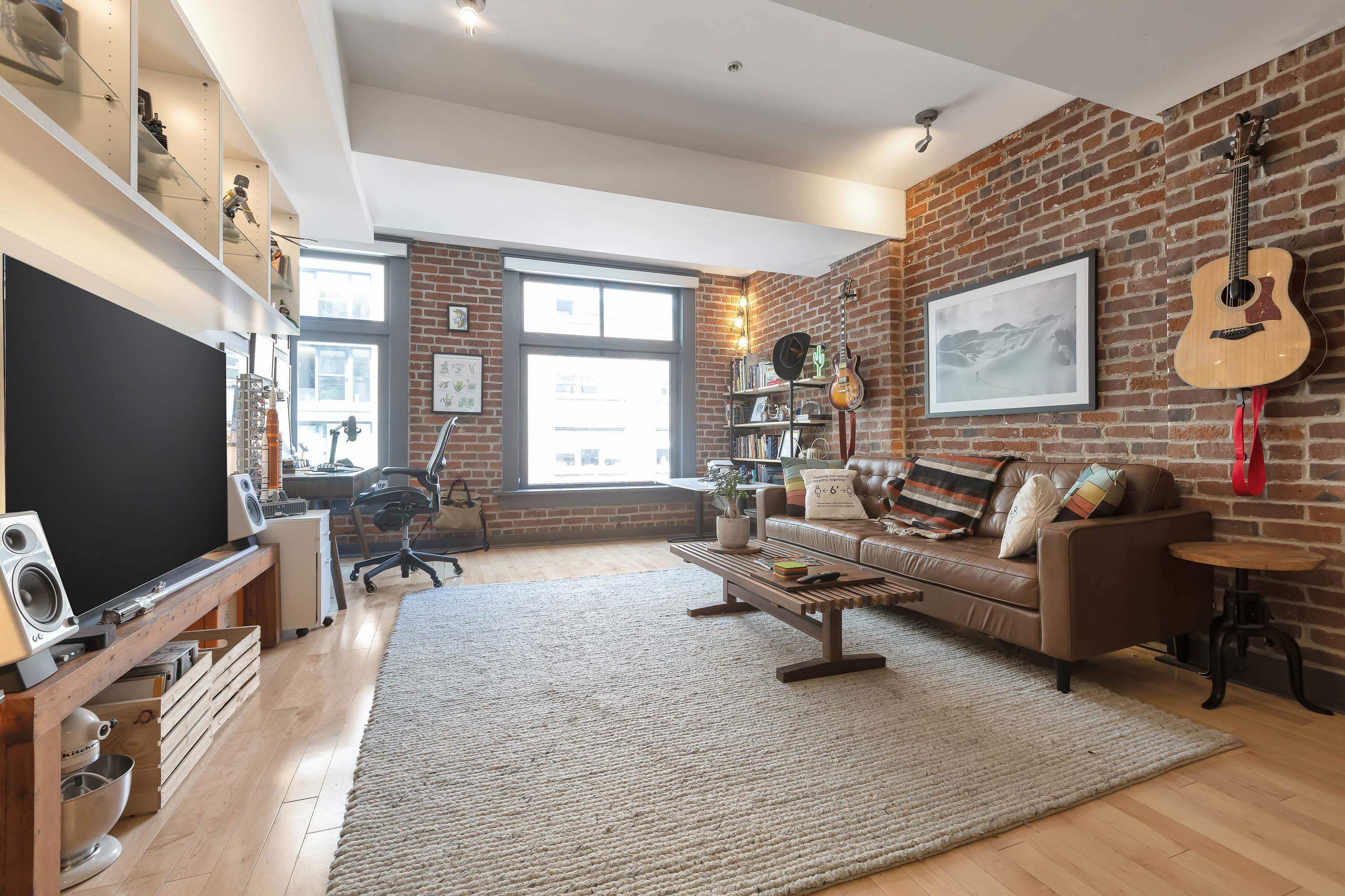 Property Photo: 12 Water Street 310 BC V6B 1A5