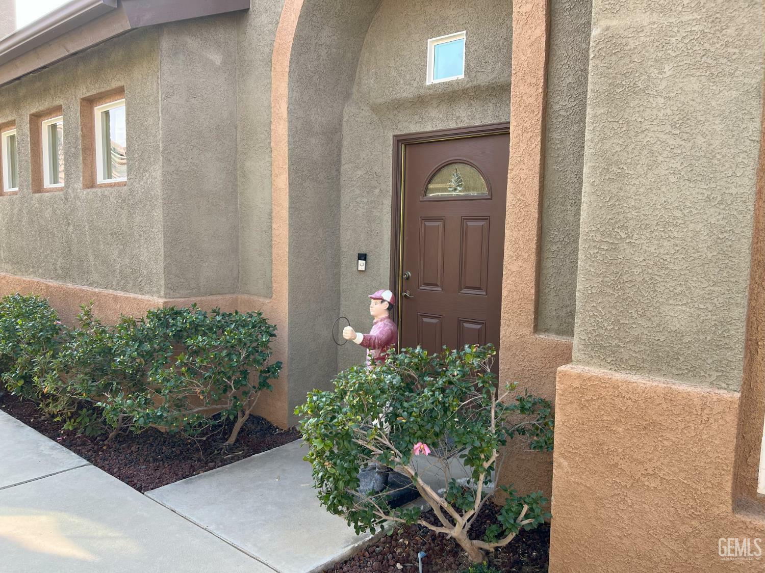 Property Photo: 8701 Maggiore Lane CA 93312