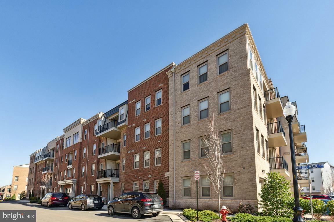 Property Photo: 23630 Havelock Walk Terrace 205 VA 20148