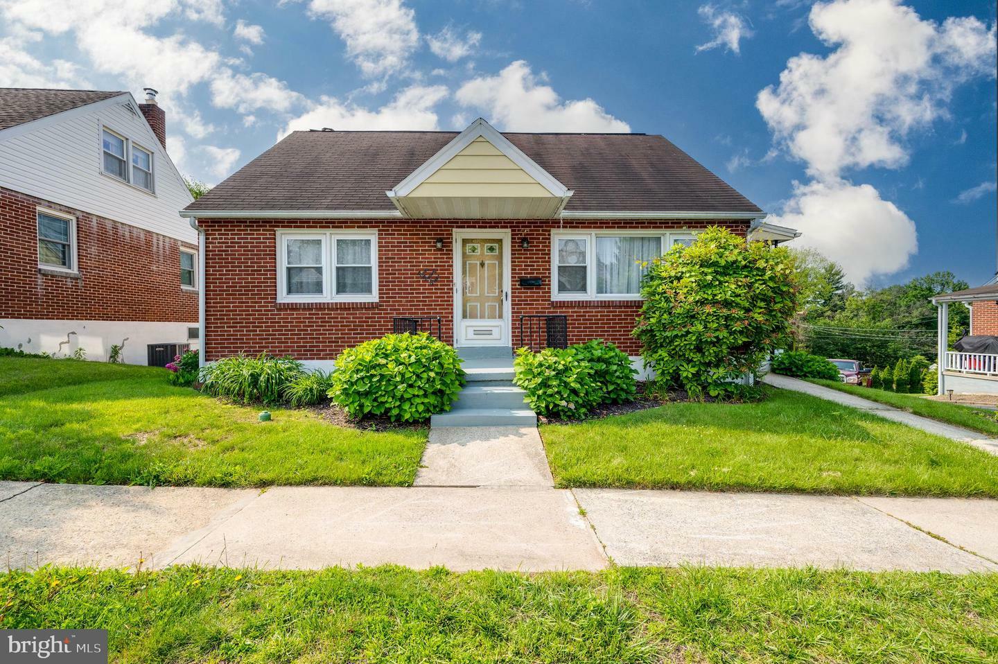 328 W Summit Street  Mohnton PA 19540 photo
