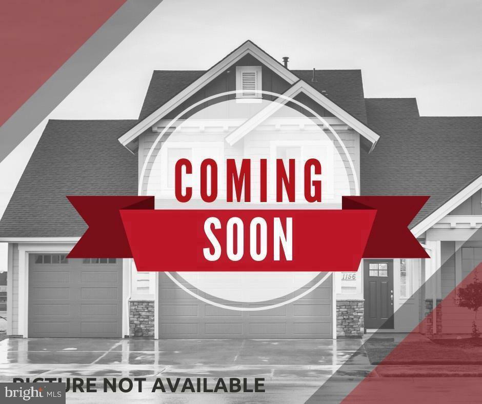 Property Photo:  8213 Bearhurst Drive  VA 20155 