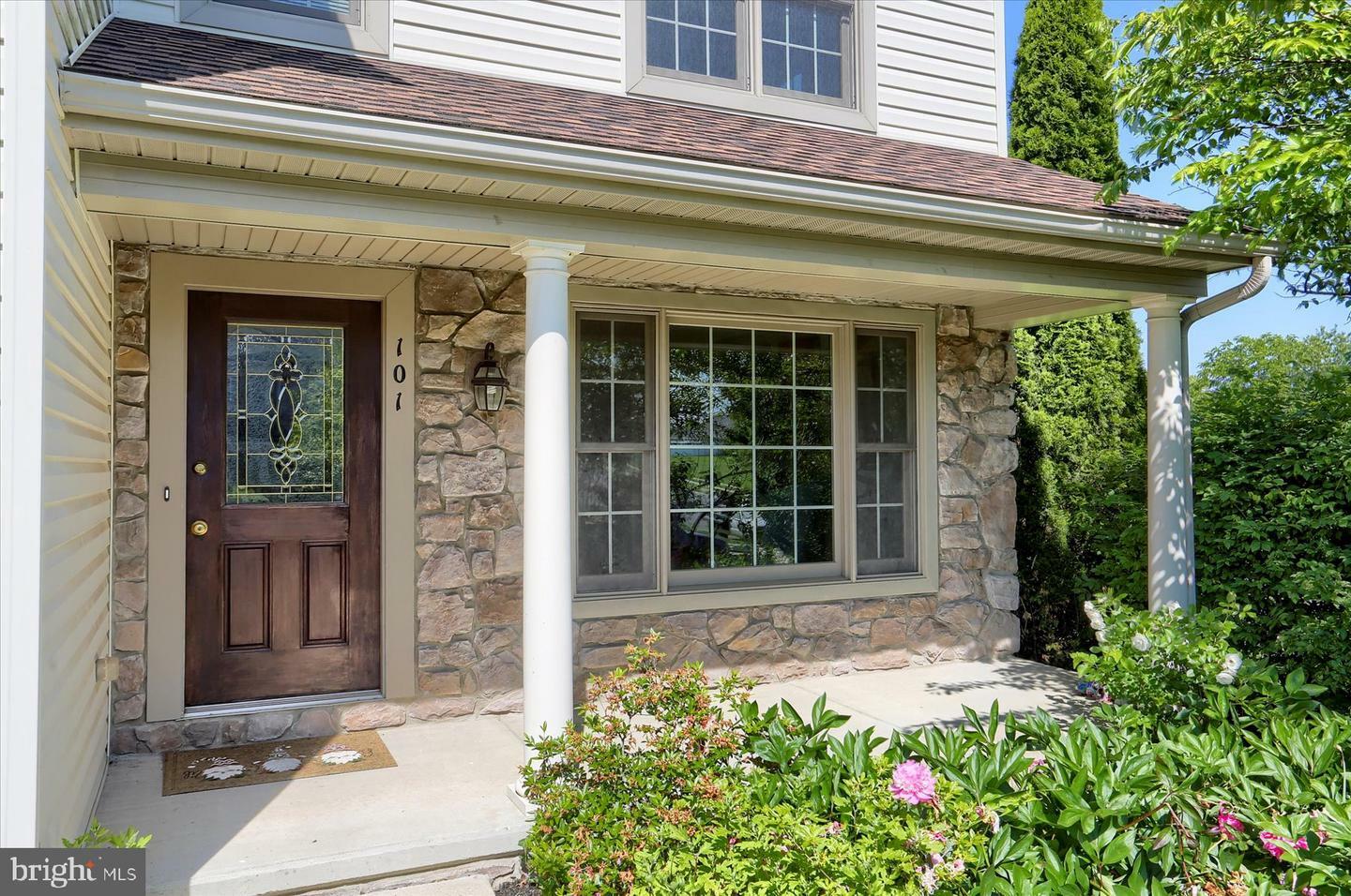 Property Photo:  101 Quail Court  PA 17036 