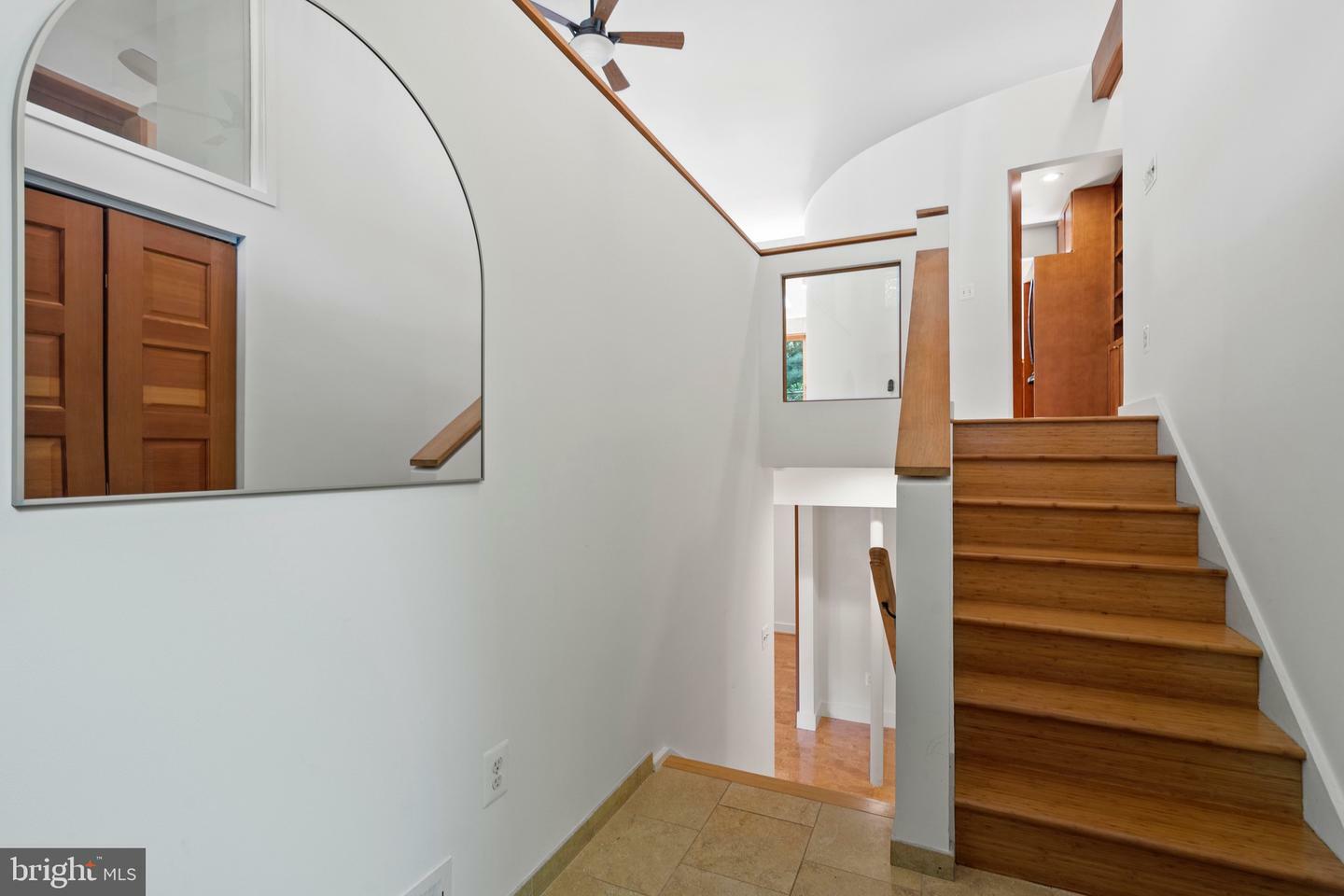 Property Photo: 4834 8th Street S VA 22204