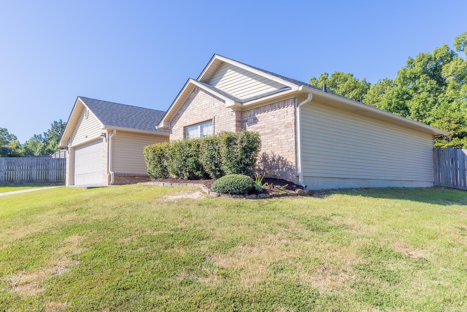 Property Photo: 1207 Samuel Adams Cove AR 72019