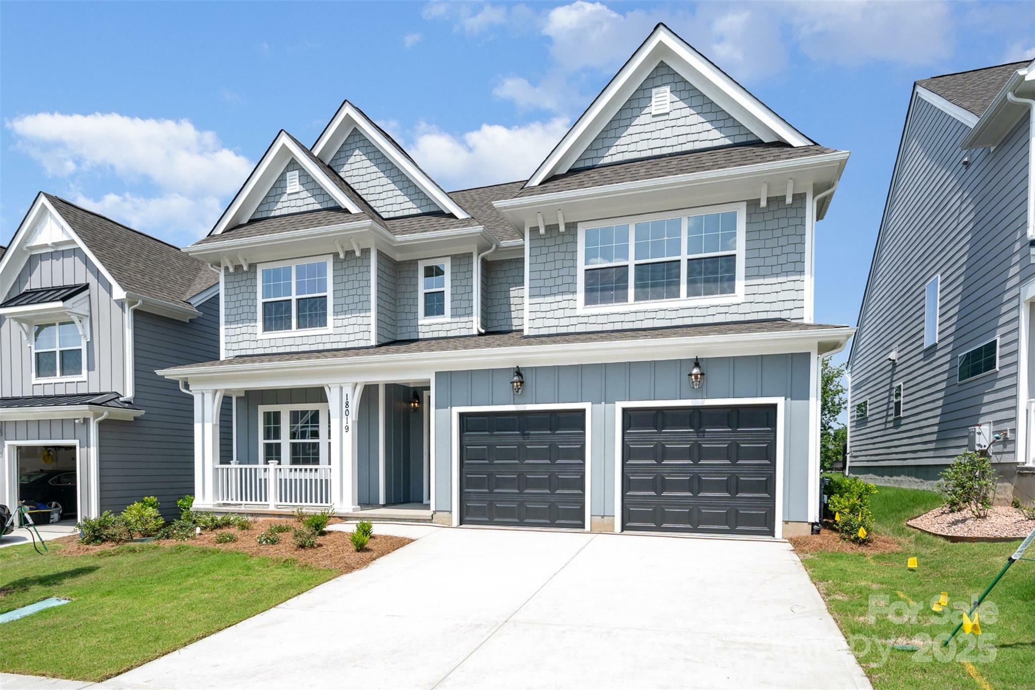 Property Photo: 18019 Wilbanks Drive NC 28278