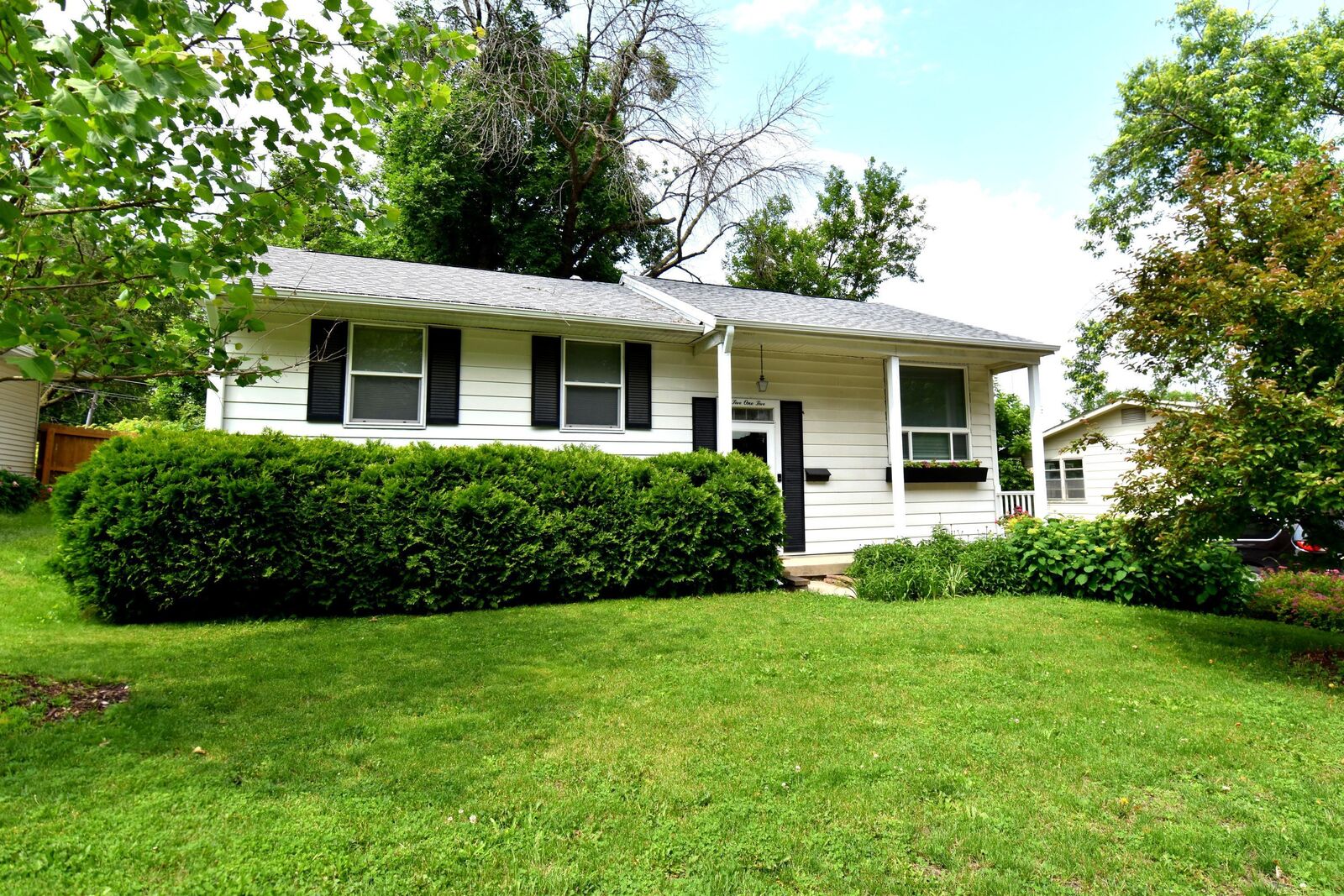 Property Photo:  515 E 13th Street  IA 50010 