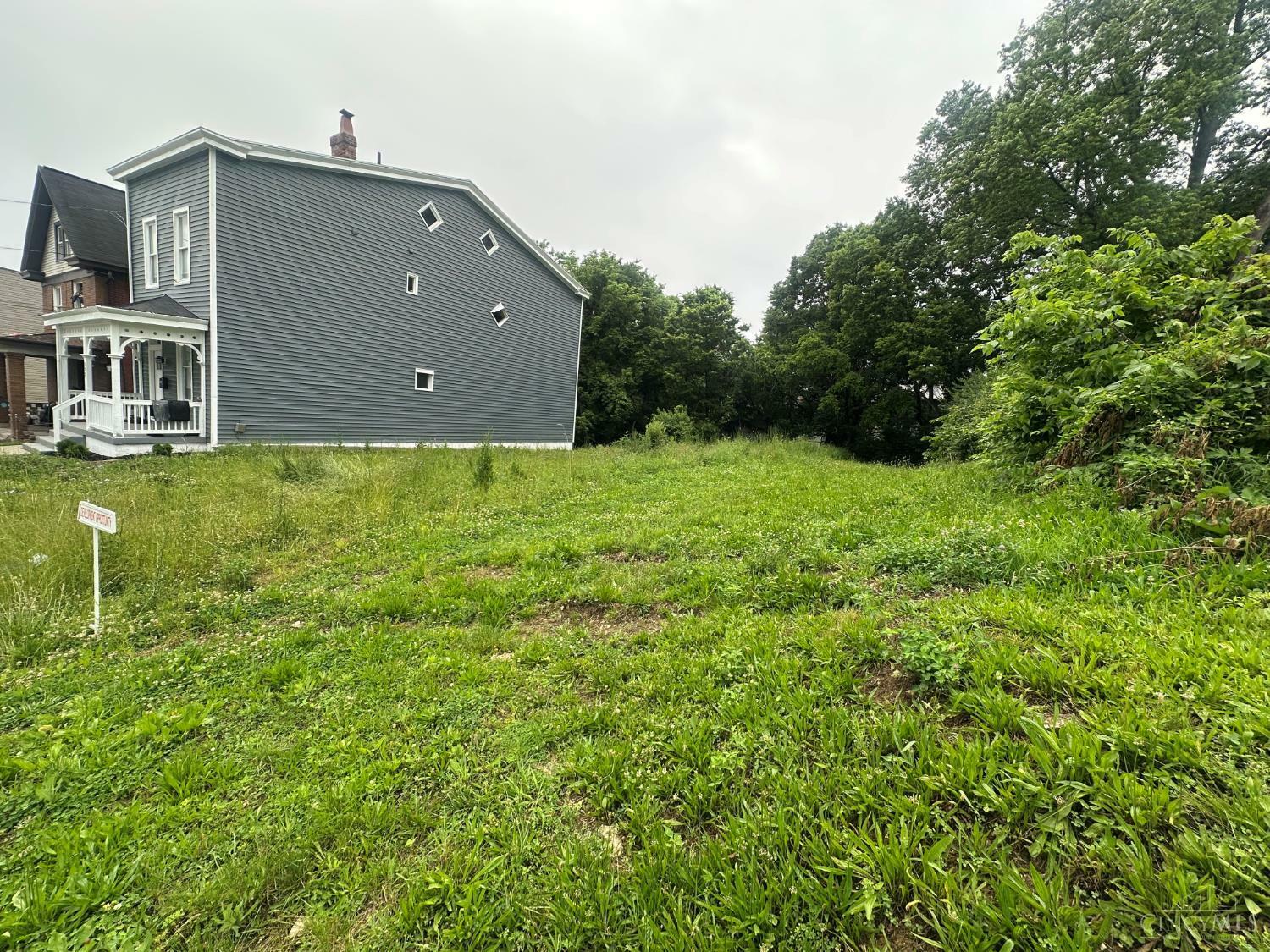 Property Photo: 963 Wells Street OH 45205