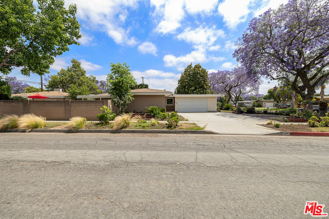 Property Photo:  720 Maertin Ln  CA 92831 