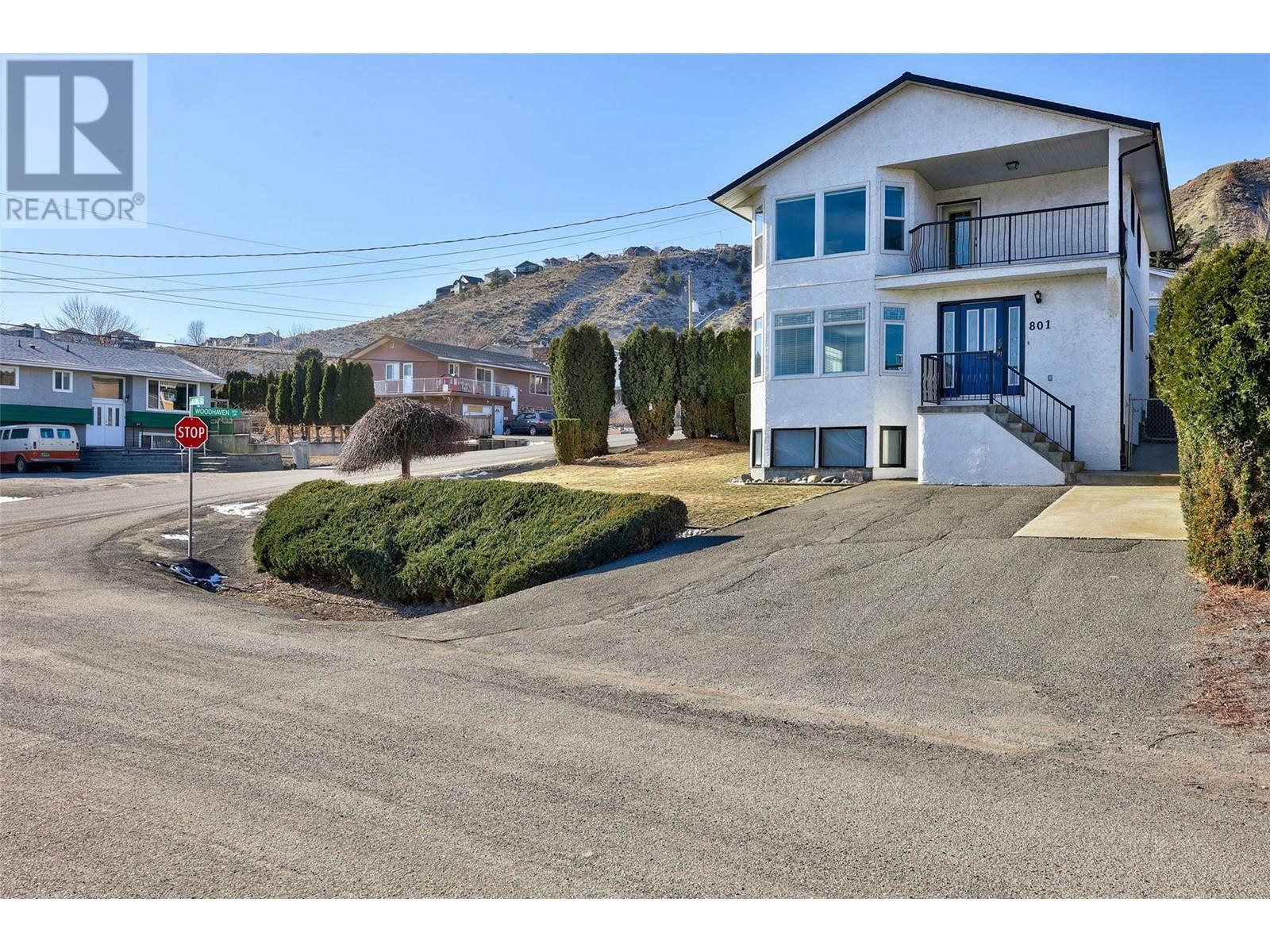 Property Photo: 801 Alpine Terrace BC V2B 6E7