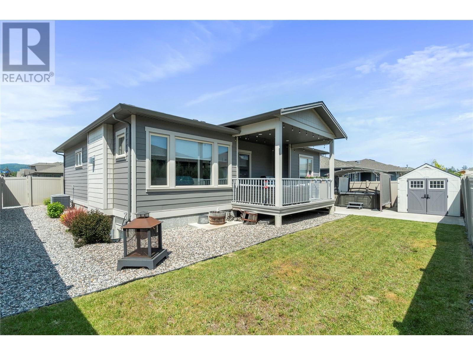 Property Photo: 2257 Rahn Avenue BC V0E 1B8