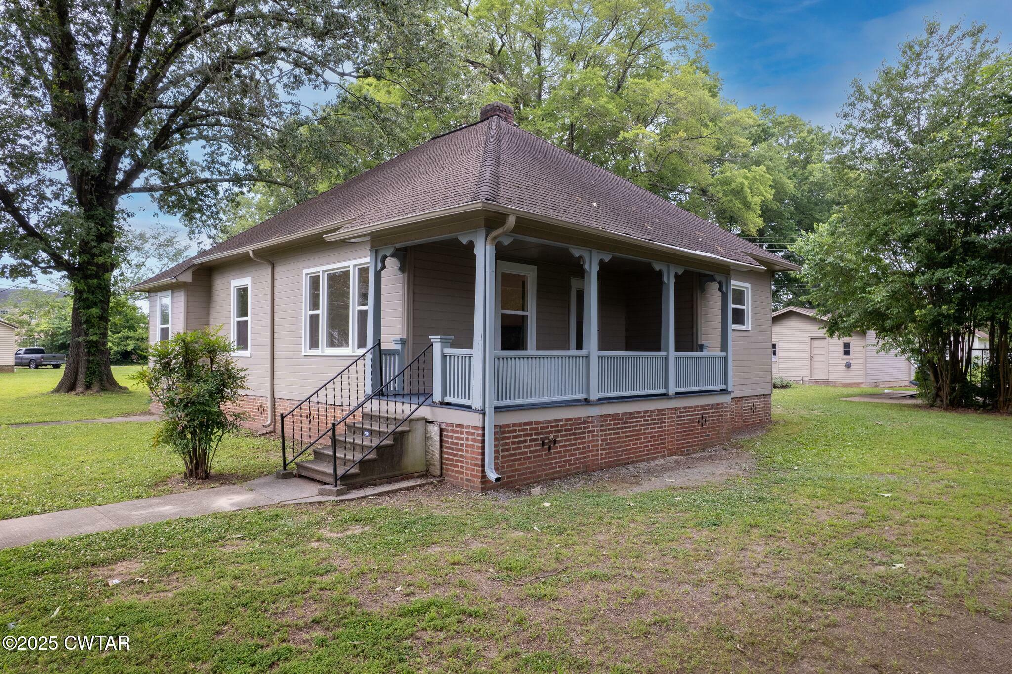 Property Photo: 15 N Missouri Street TN 38301