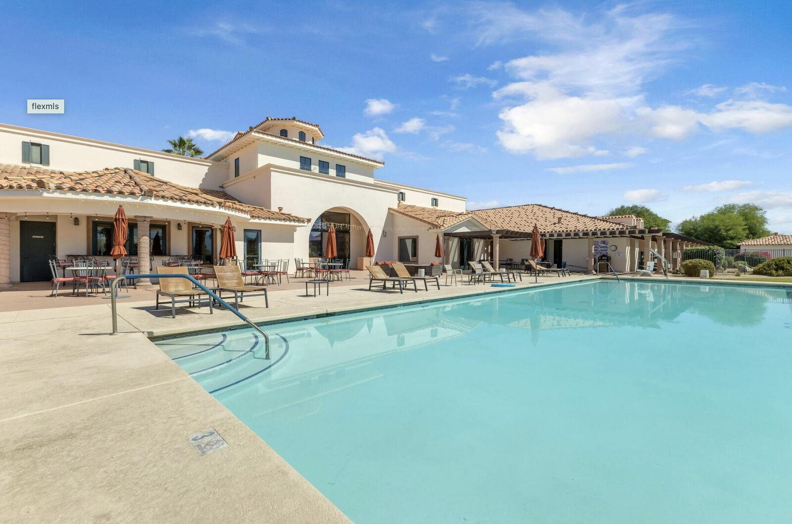 Property Photo:  2200 Via Calderia 2211  CA 92260 