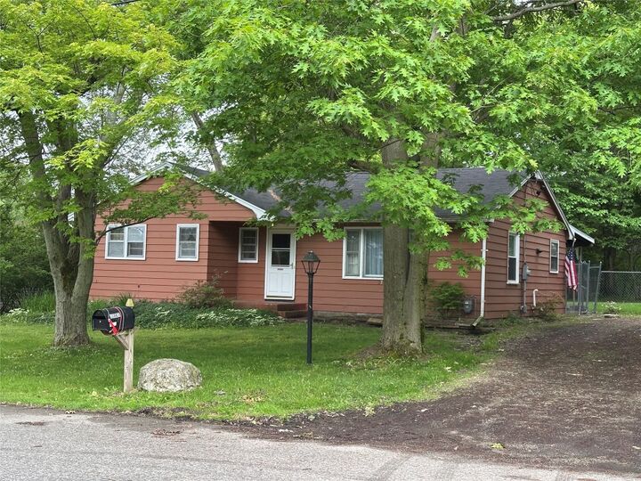 2741 E 29th Street  Erie PA 16510 photo