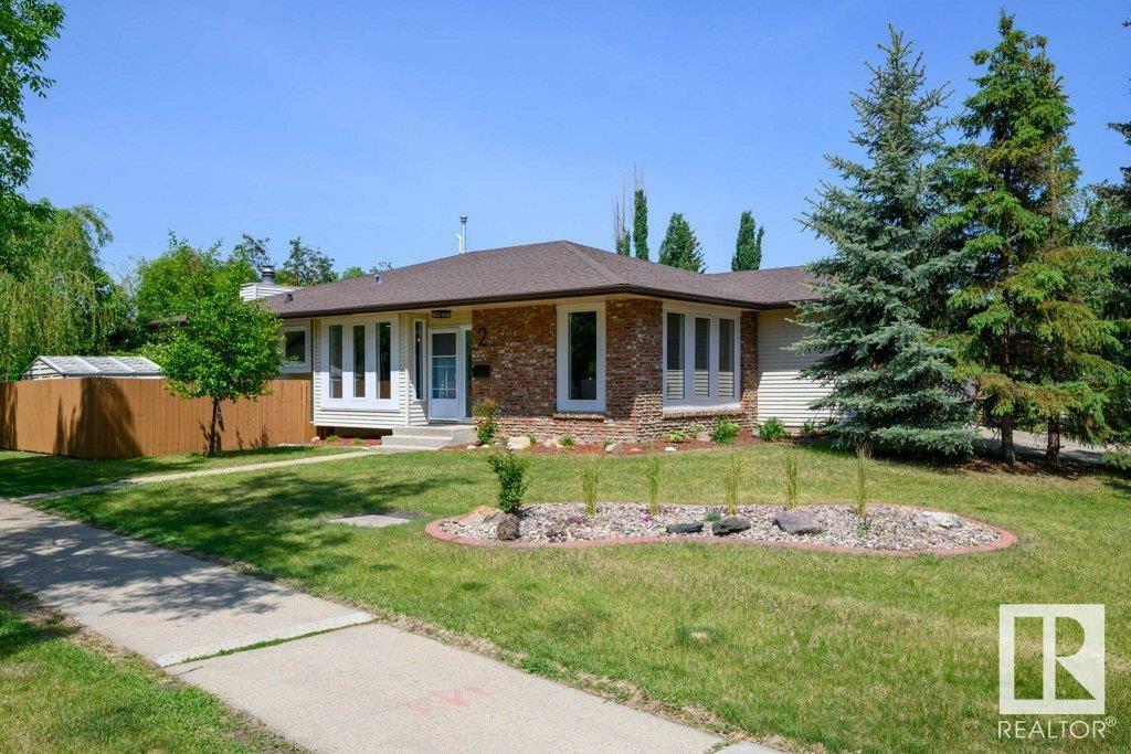 Photo de la propriété: 2 Wheatstone Crescent AB T8N 3G5