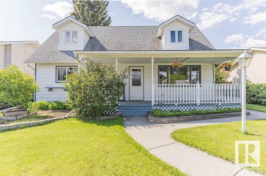 Property Photo: 30 Beverly Avenue AB T7X 1H6