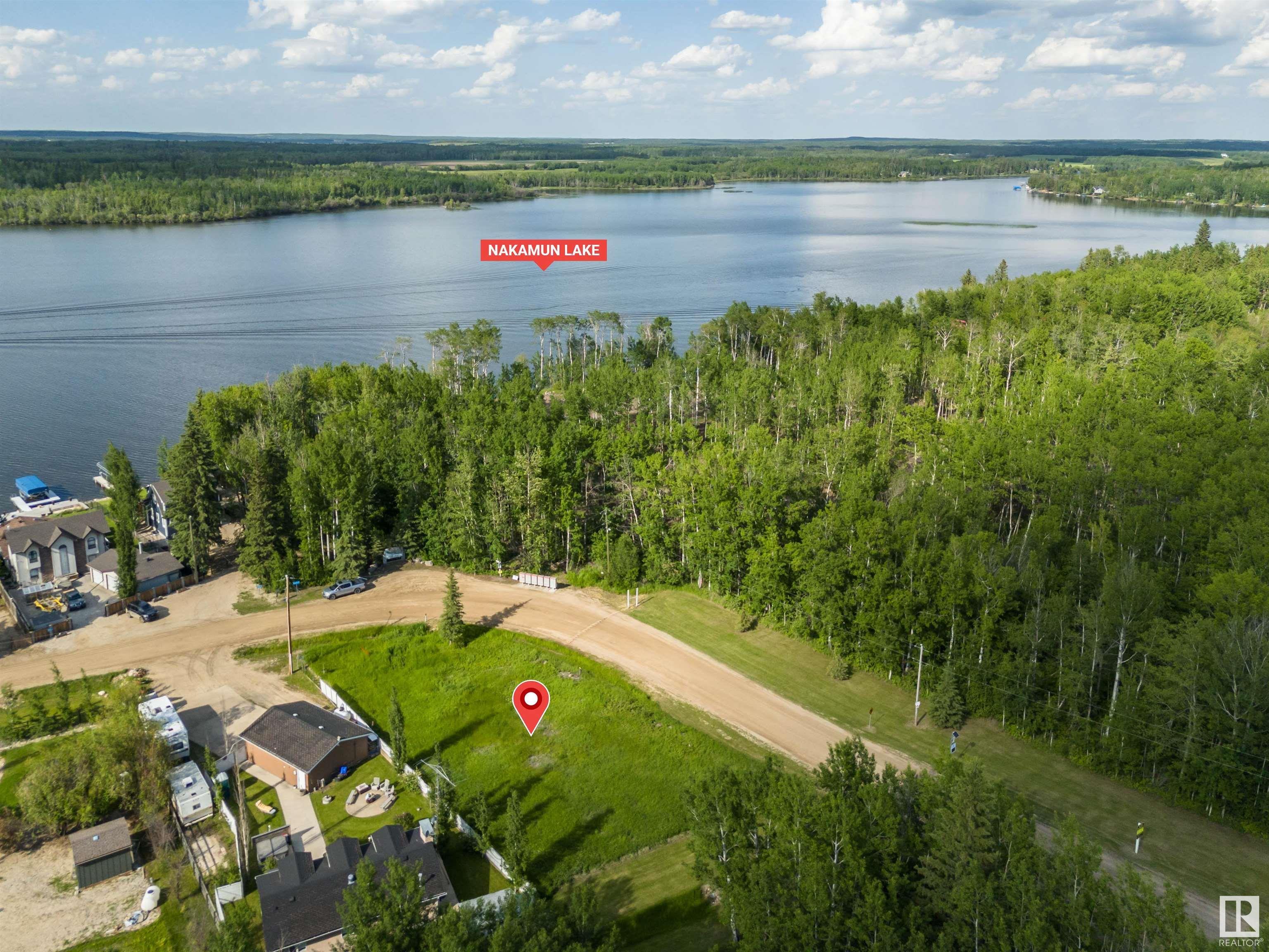 Property Photo: 5595 Nakamun AB T0E 1V0