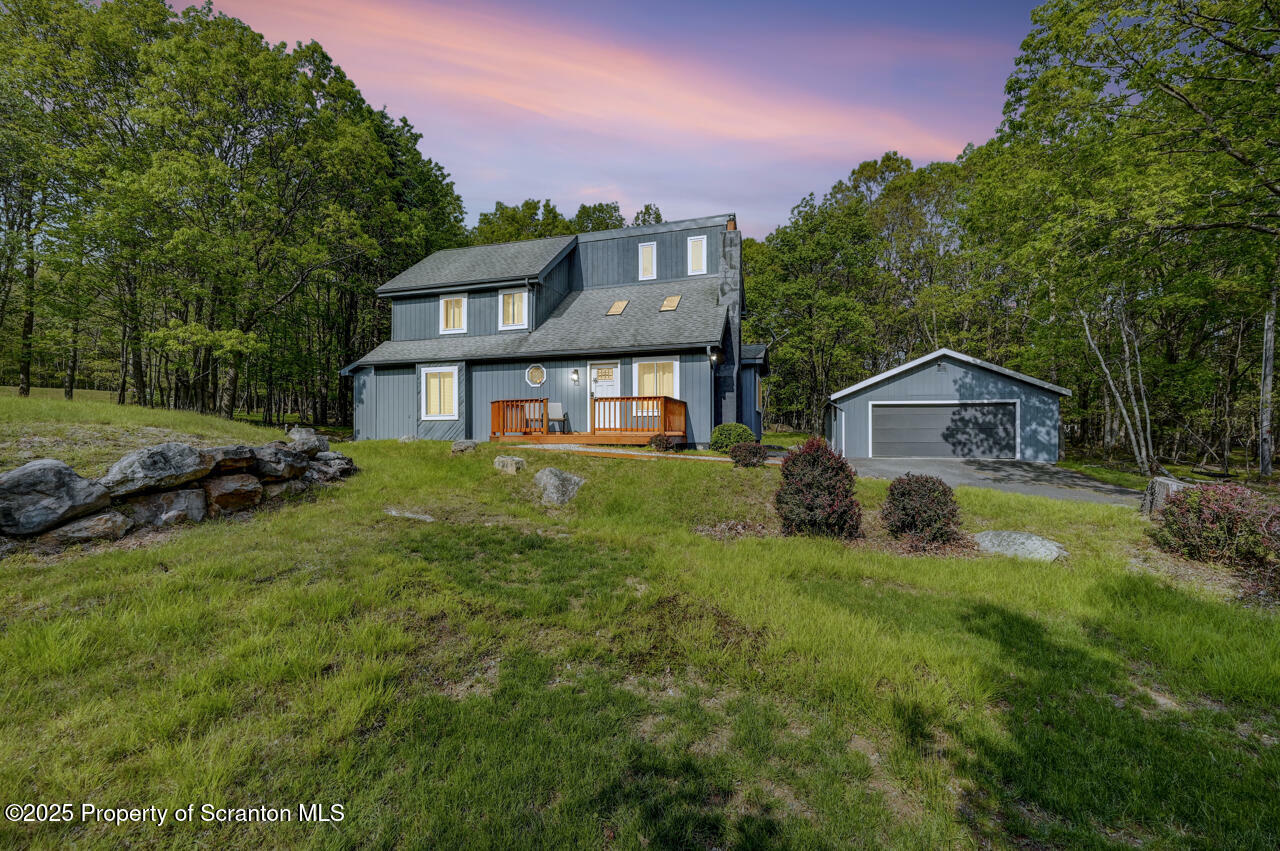 Property Photo: 227 Valley View Drive PA 18210