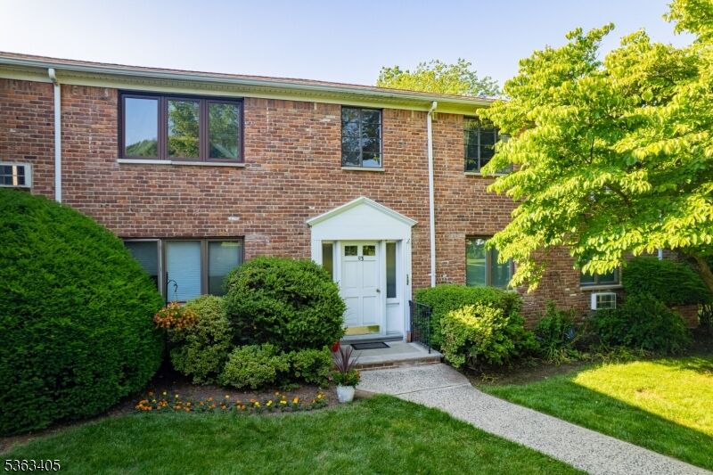 Property Photo:  93 Troy Dr A  NJ 07081 