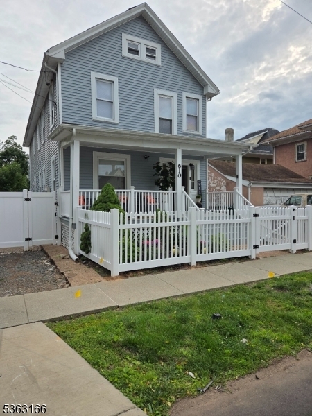 Property Photo: 610 Lee Pl 2 NJ 07063