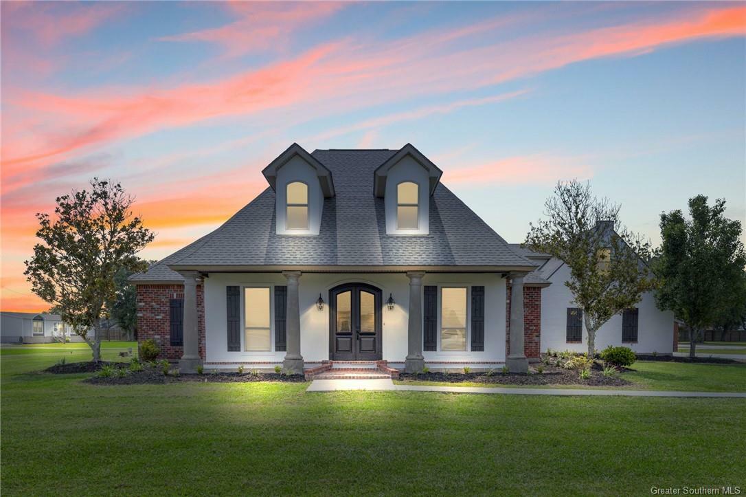Property Photo: 5831 South 40 Court LA 70647