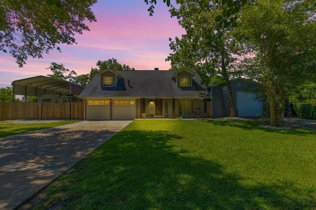 Property Photo:  842 Broad Ripple Drive  TX 77336 