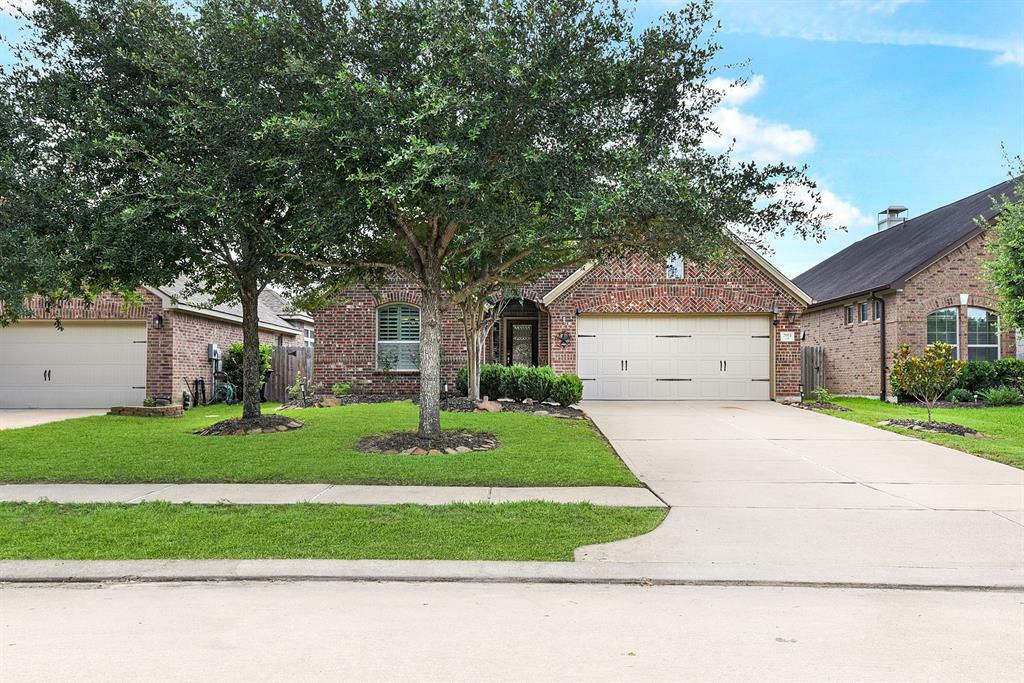 Property Photo: 2911 Fair Chase Drive TX 77494