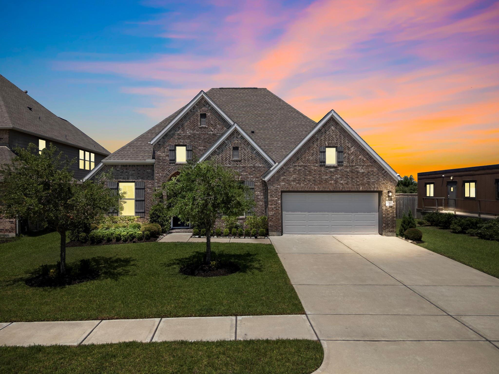 Property Photo: 2517 Wagtail Way Lane TX 77573