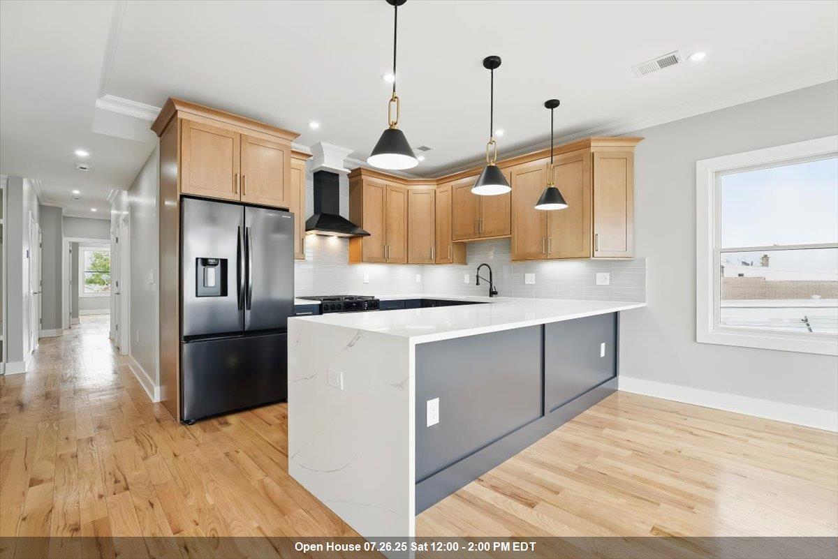 Property Photo:  181 Bartholdi Ave 1  NJ 07305 