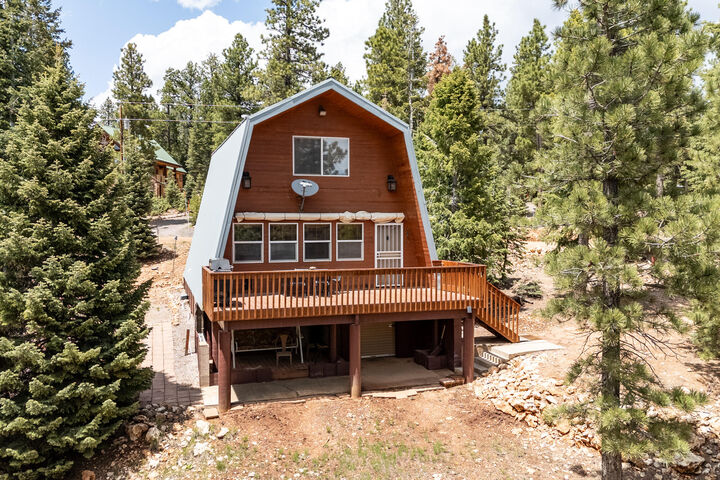 Property Photo: 350 E Forest Dr UT 84762