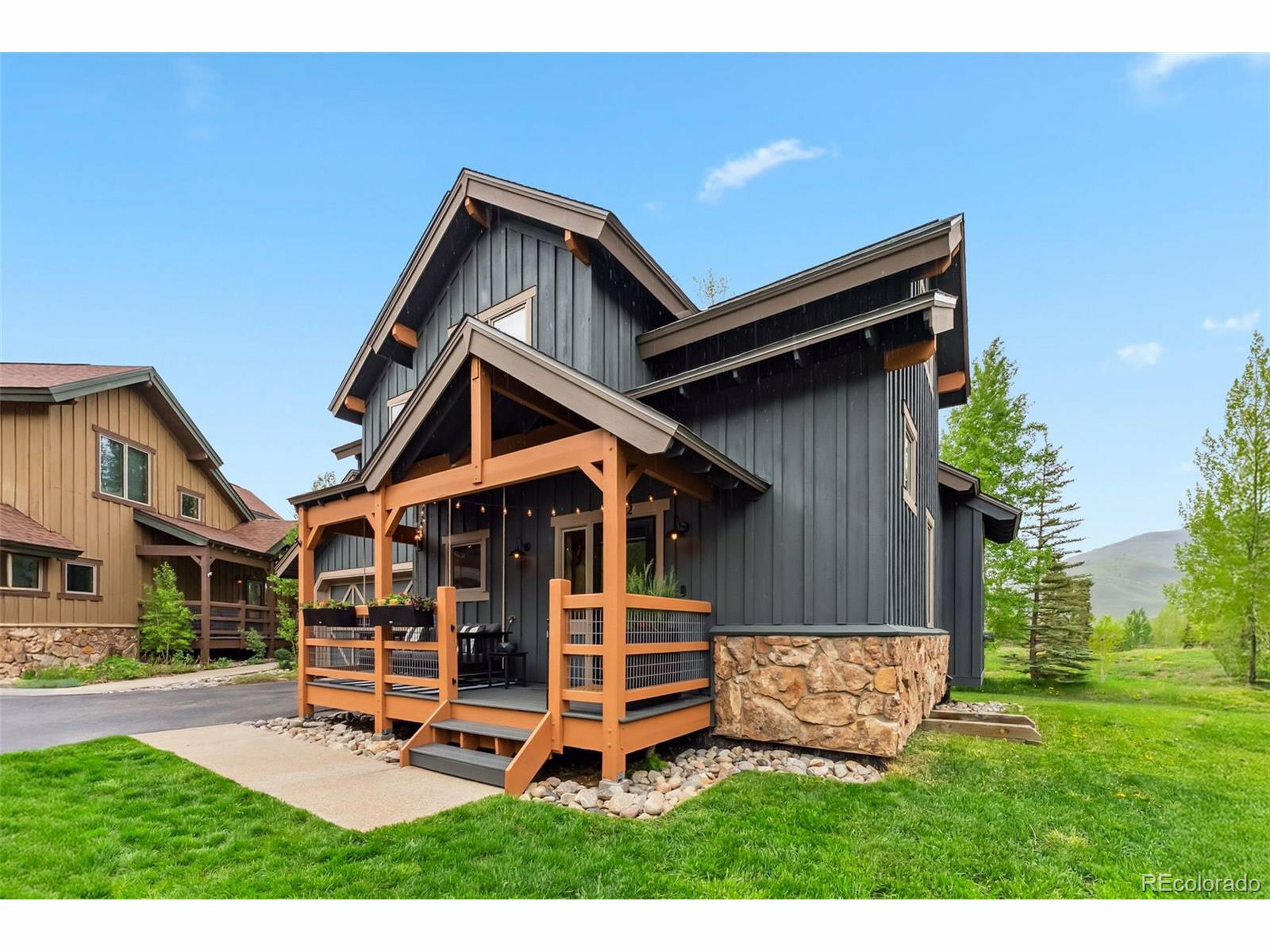 Property Photo: 402 Kestrel Ln CO 80498