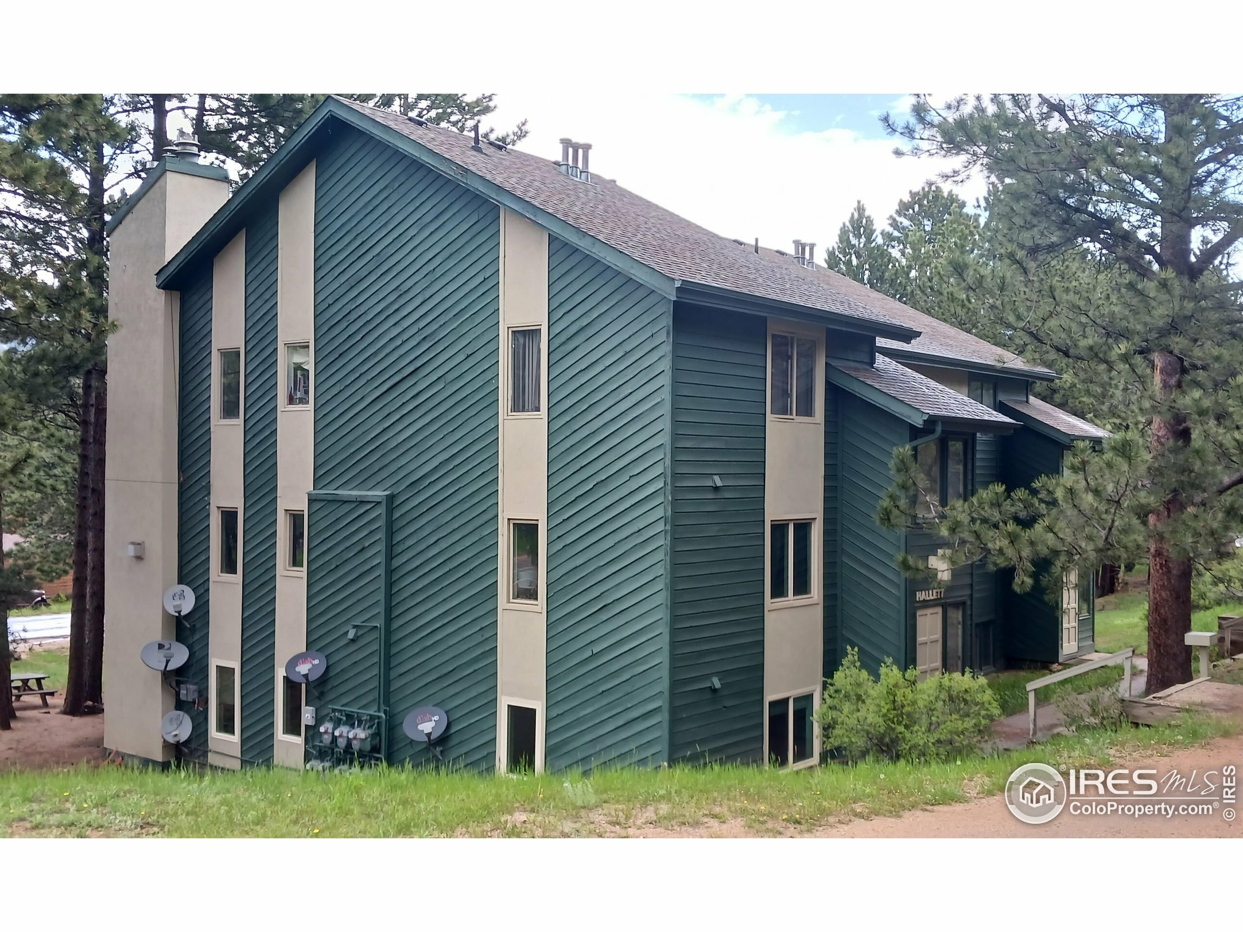 Property Photo: 200 Riverside Dr 1 CO 80517