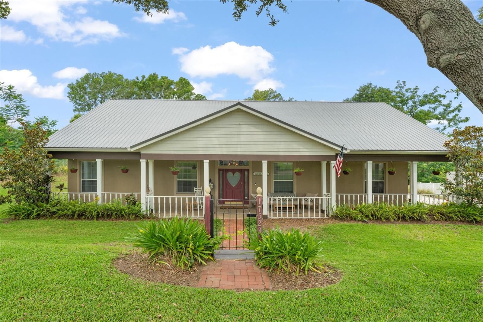 Property Photo: 17523 Doris Street FL 34756