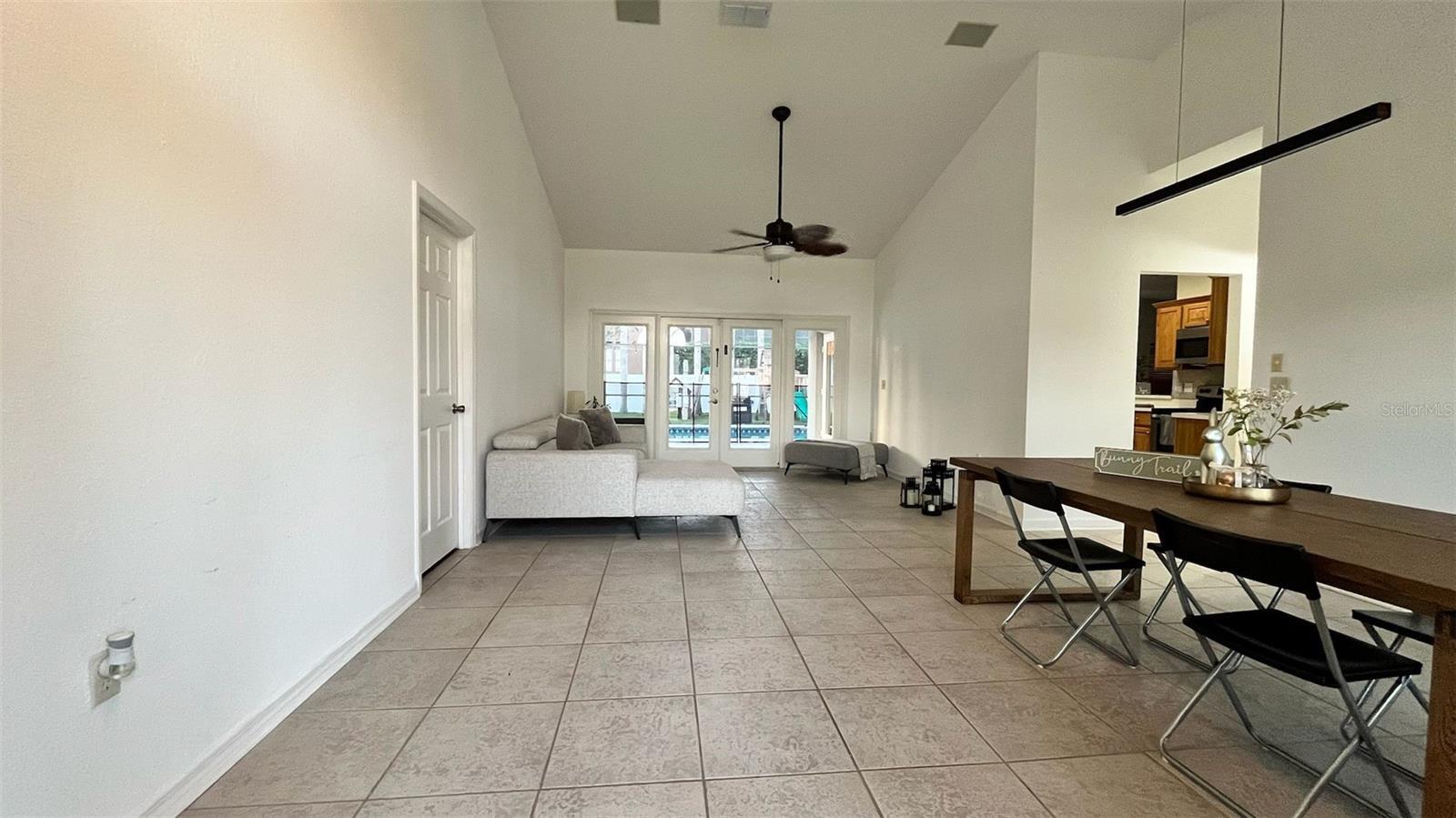 Property Photo: 3901 Ballinore Place FL 34734