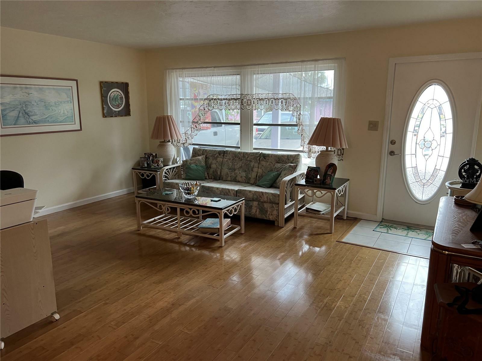 Property Photo: 405 Bryn Mawr Island FL 34207
