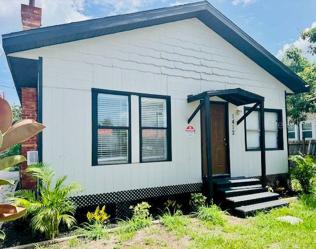 Property Photo: 1412 12th Avenue W FL 34205