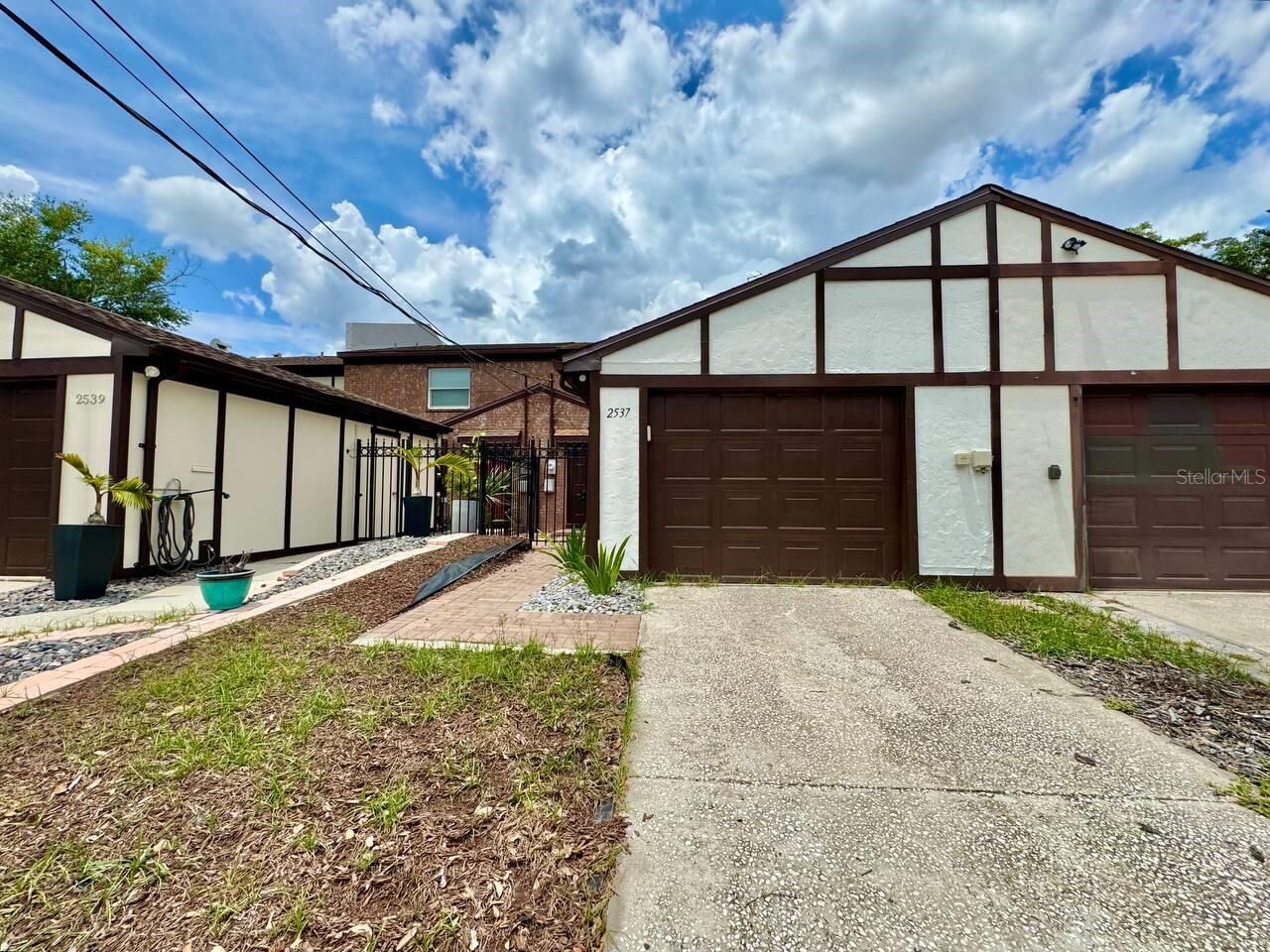 Property Photo:  2537 W Maryland Avenue  FL 33629 