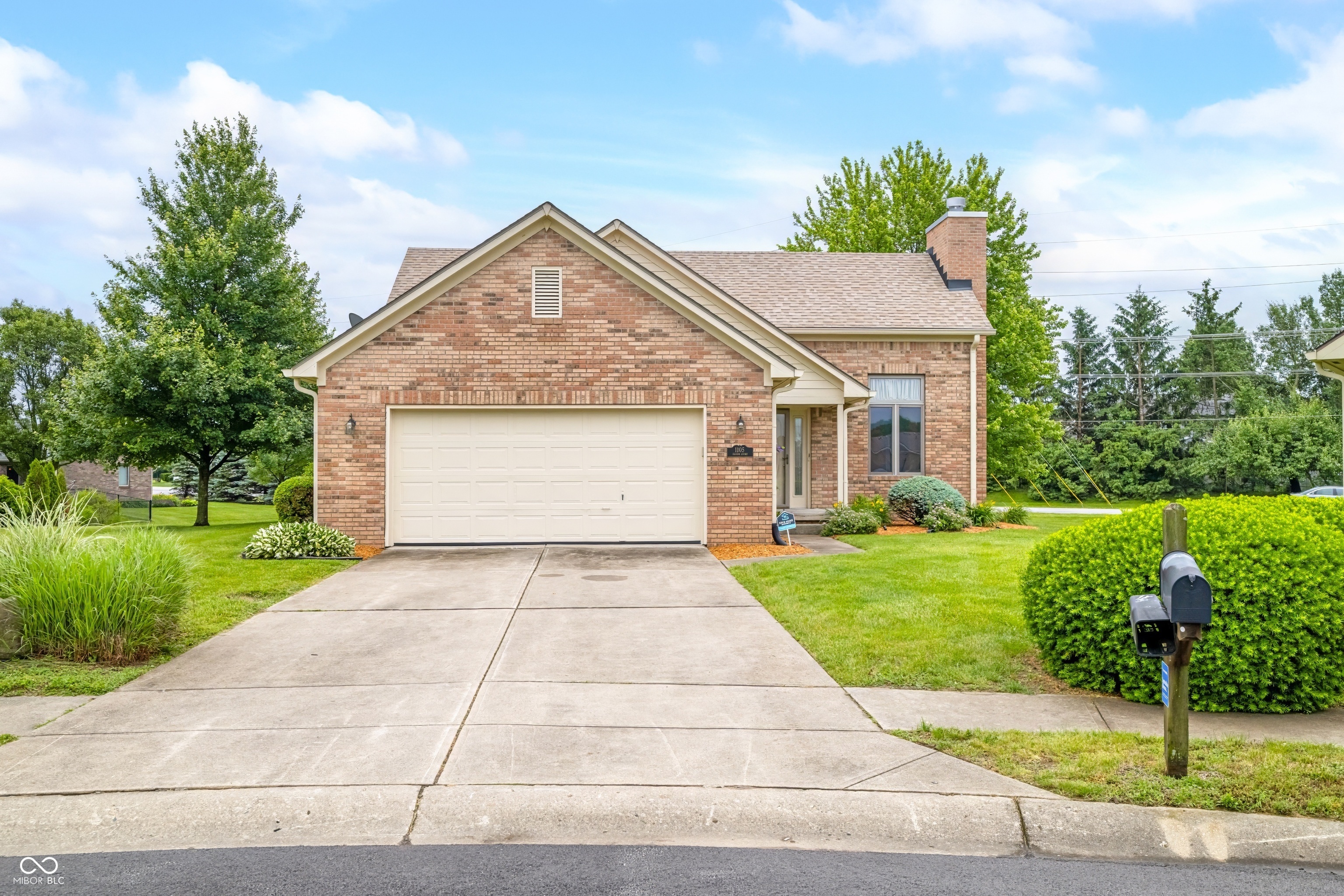 1105 Sarah Court  Greenwood IN 46142 photo