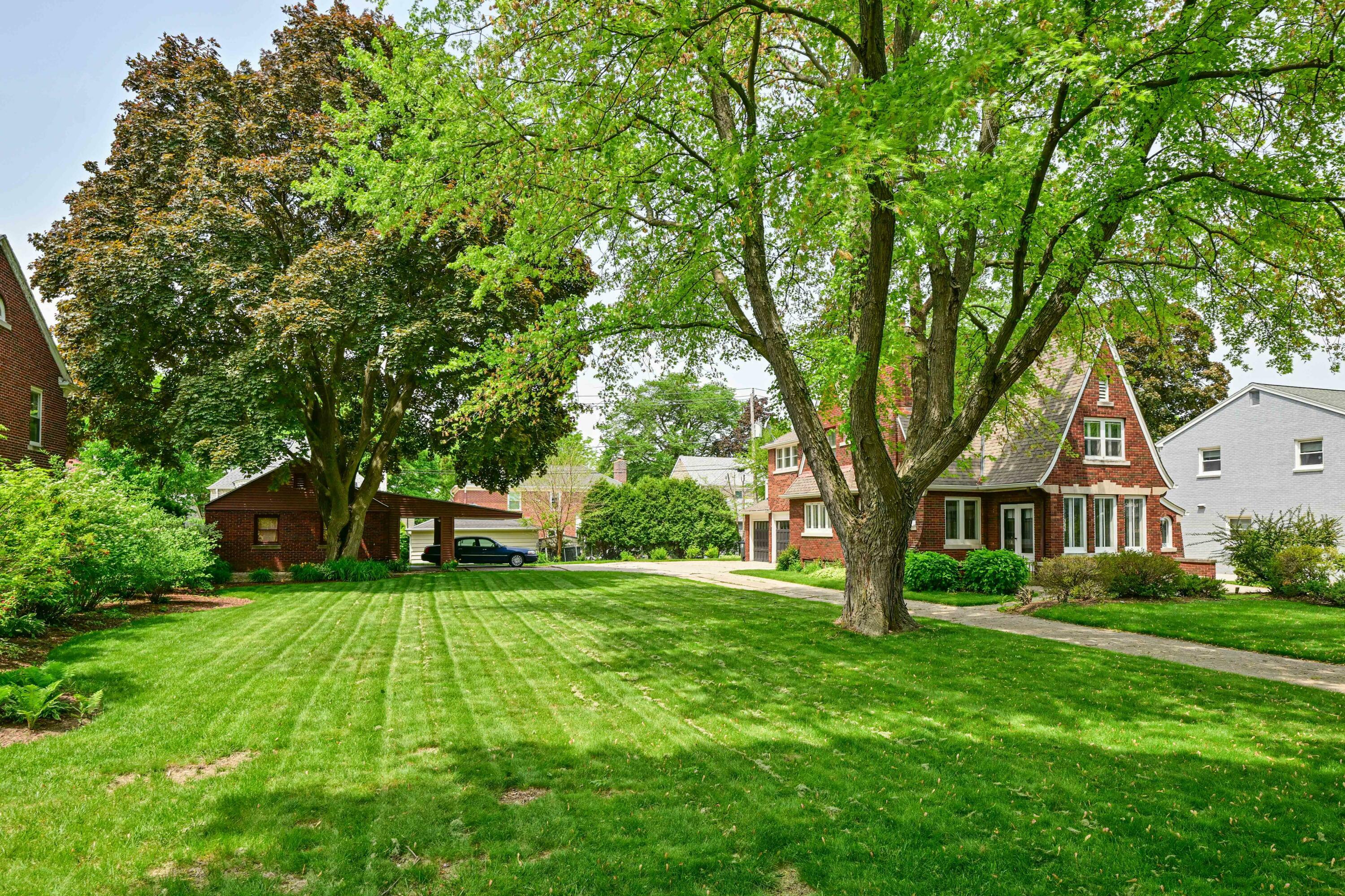 Property Photo: 651 N 76th St WI 53213