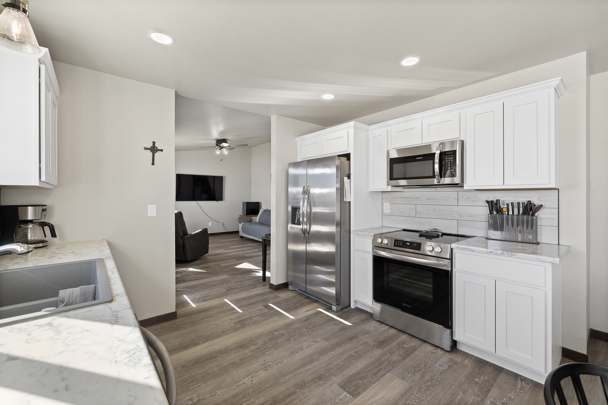 Property Photo: 24005 Bridle Ridge Ct SD 57701