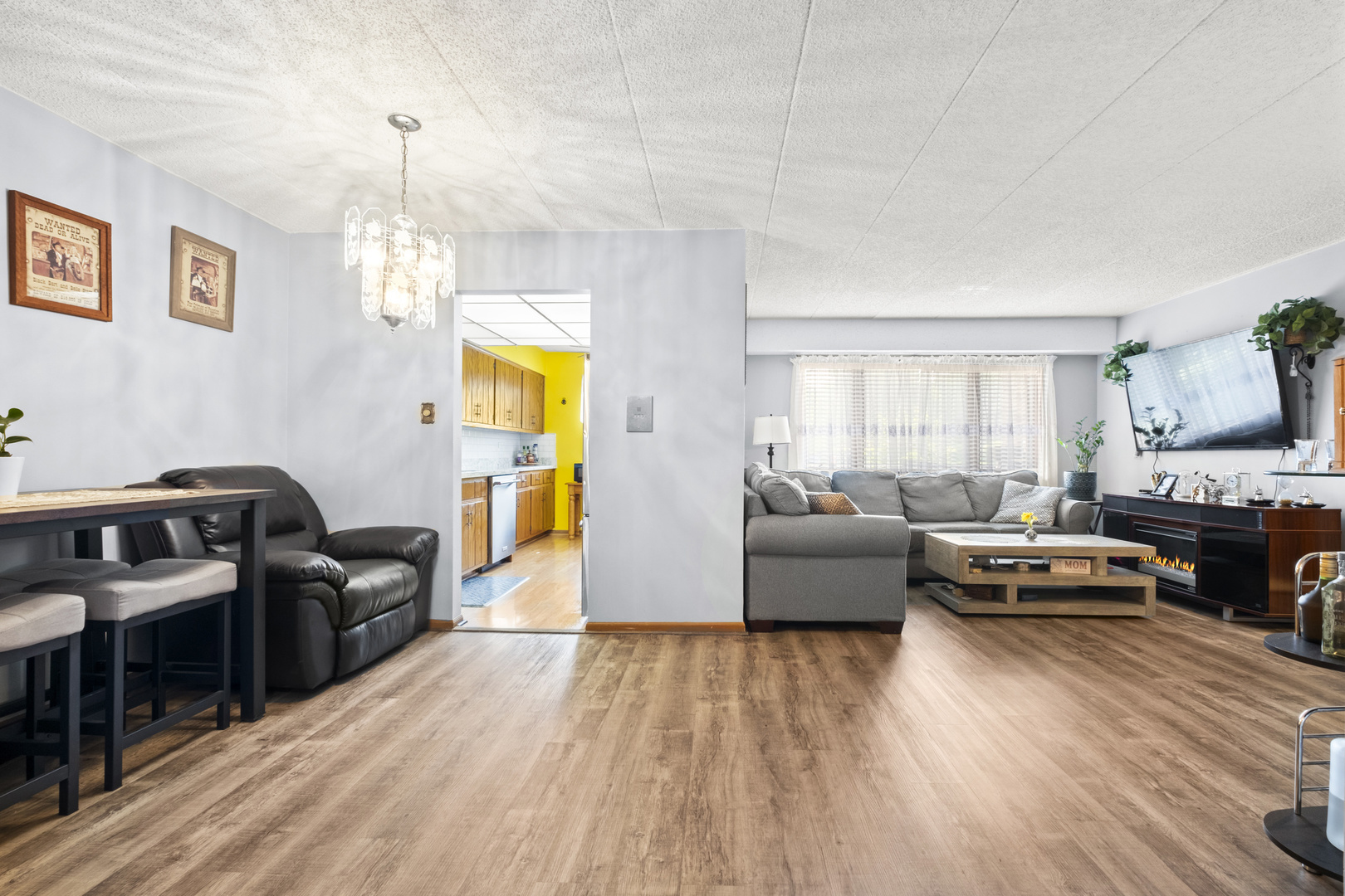 Property Photo: 10504 Ridge Cove Drive 12D IL 60415