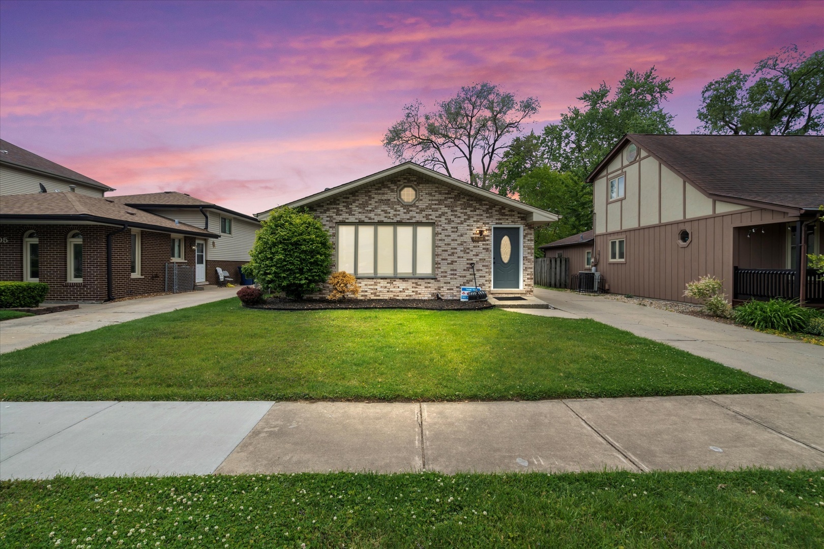 5809 W 90th Place  Oak Lawn IL 60453 photo