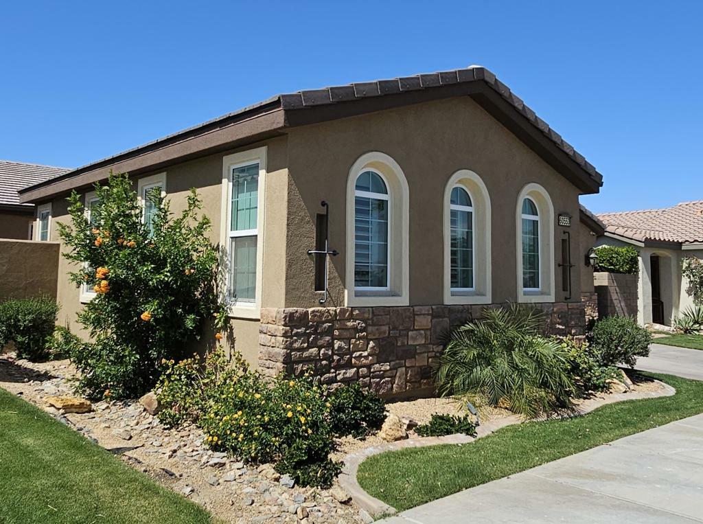 Property Photo: 60553 Juniper Lane CA 92253