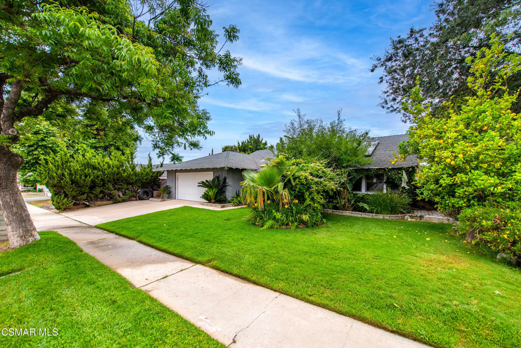 Property Photo: 2719 Licia Place CA 93065