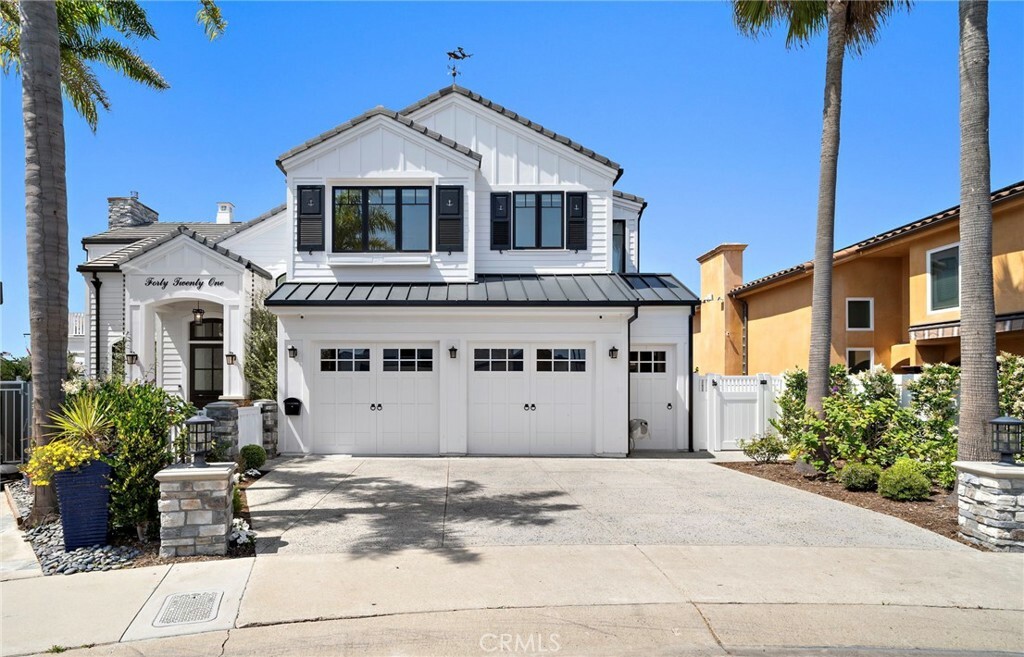 Property Photo: 4021 Ondine Circle CA 92649