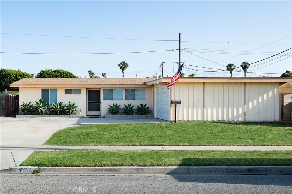 Property Photo: 9262 Joyzelle Drive CA 92841