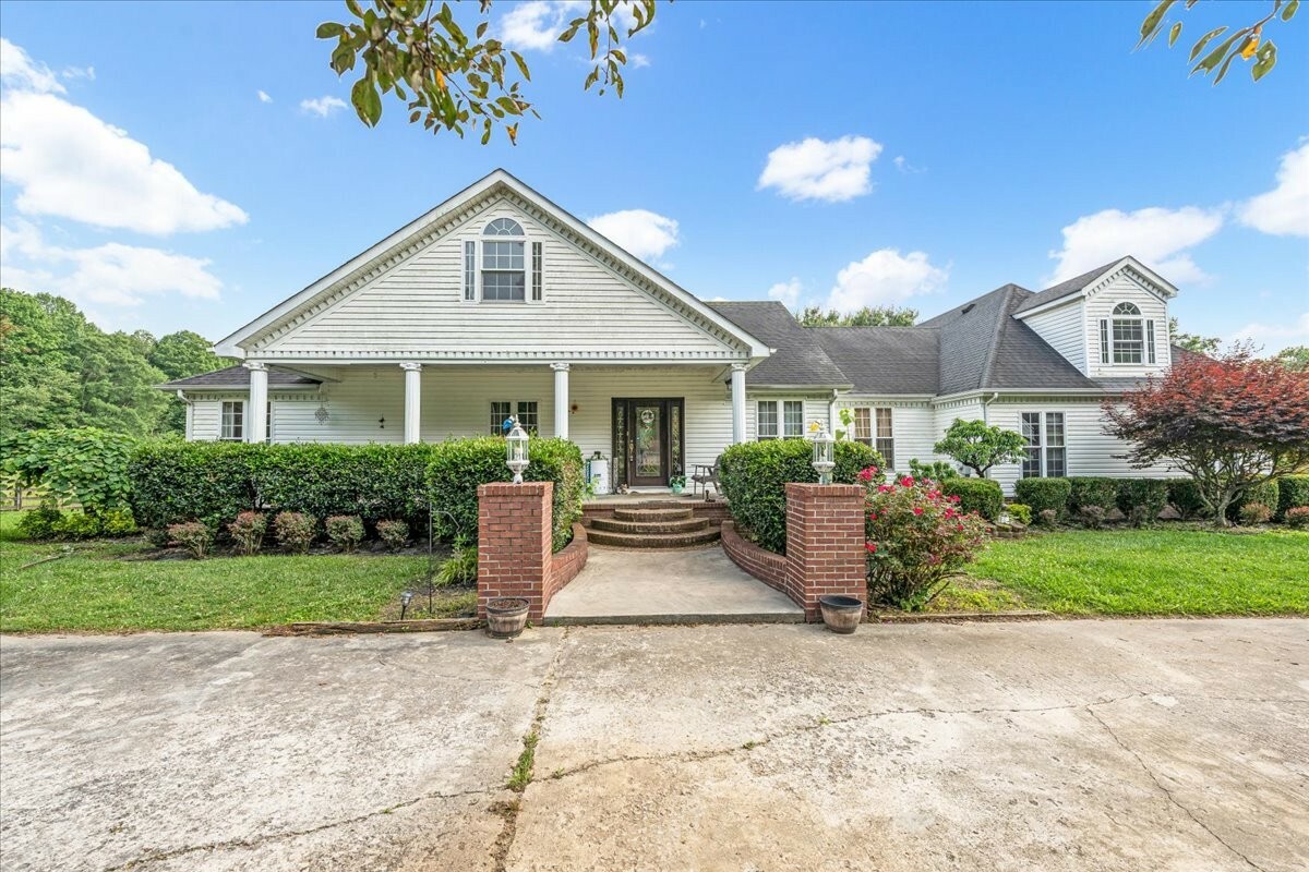 Property Photo: 431 Jack Thomas Dr TN 37355