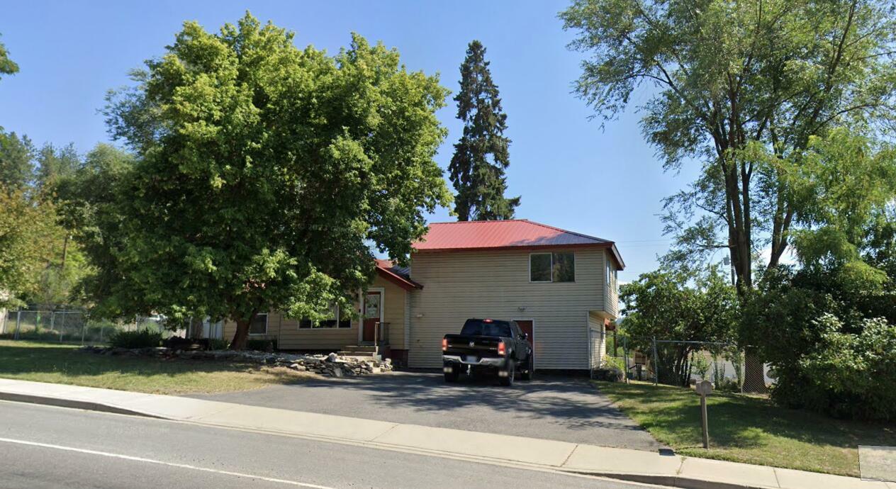 Property Photo: 1016 E 3rd Ave WA 99114
