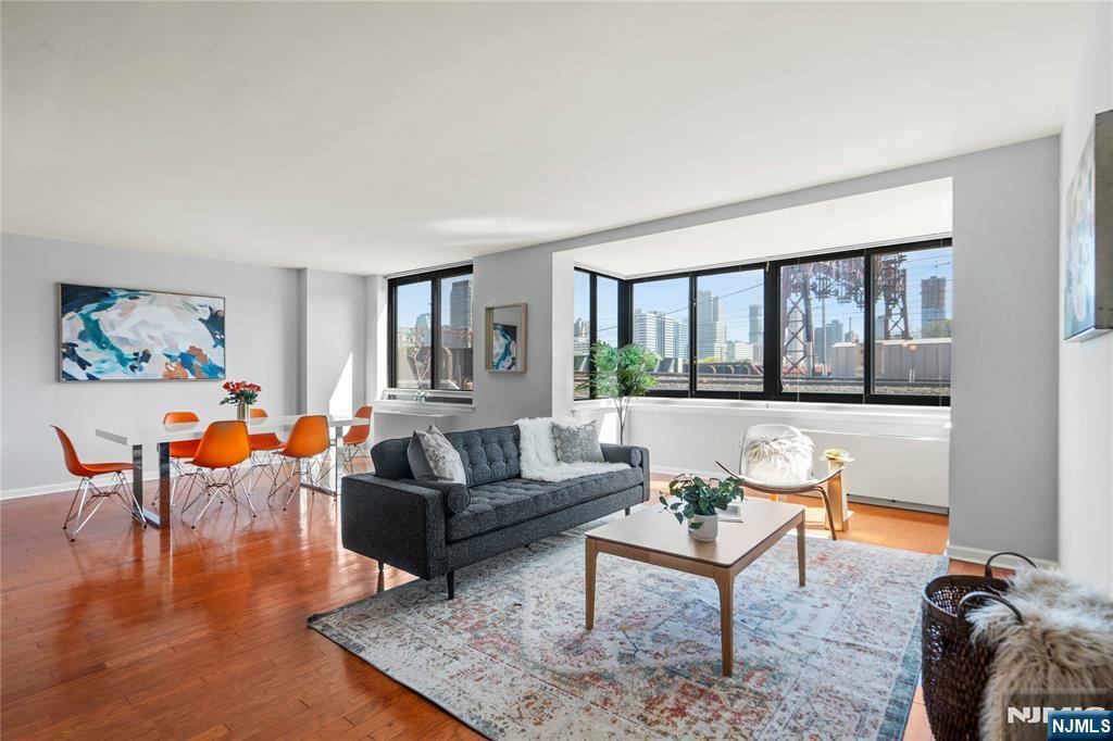 Property Photo:  700 Grove Street 2P  NJ 07310 